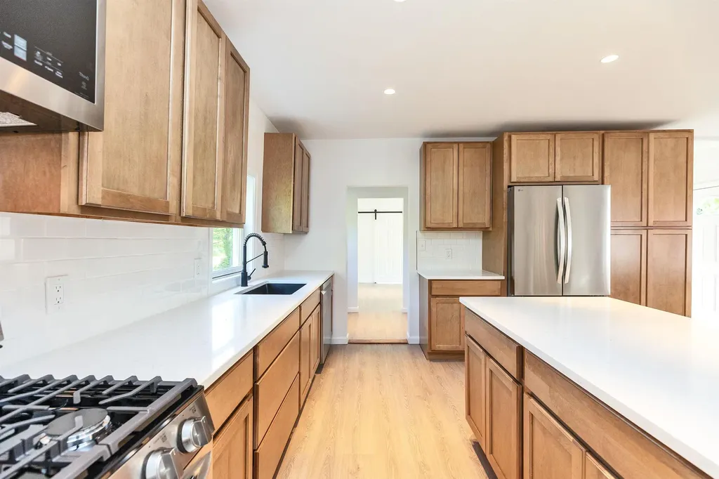 59 Hooksett Road Auburn NH 03032