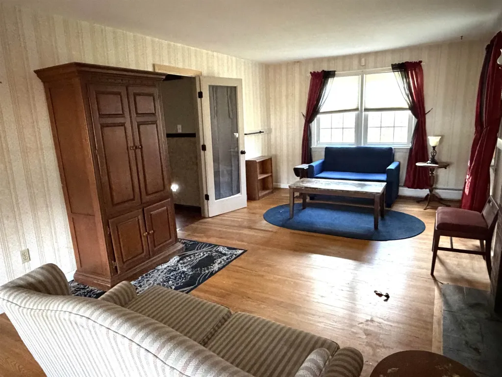 785 Brattleboro Road Hinsdale NH 03451