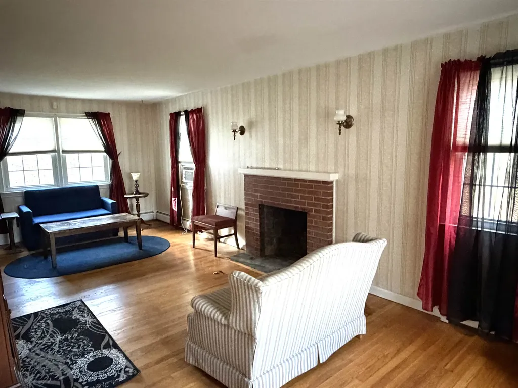 785 Brattleboro Road Hinsdale NH 03451