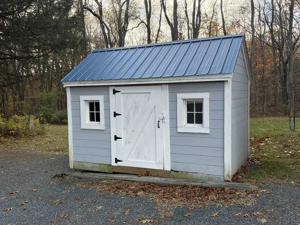 785 Brattleboro Road Hinsdale NH 03451