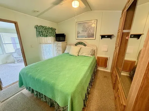 23 Whites Lane Grand Isle VT 05458