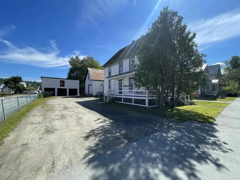 8 Williams Street Lancaster NH 03584