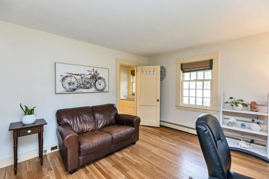 54 High Street Peterborough NH 03458