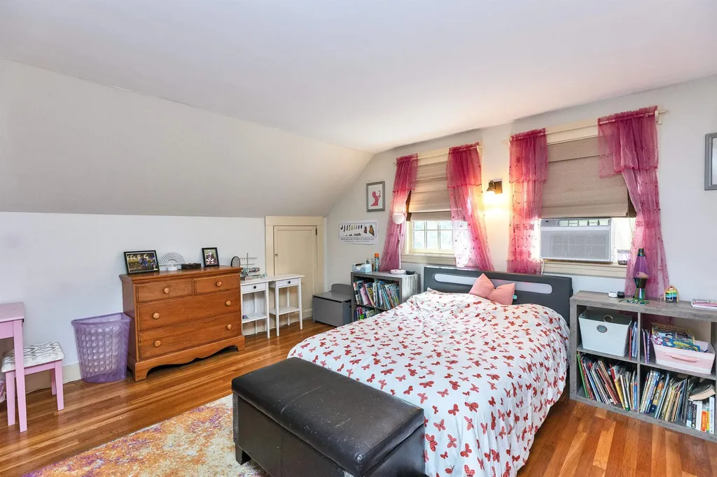 54 High Street Peterborough NH 03458