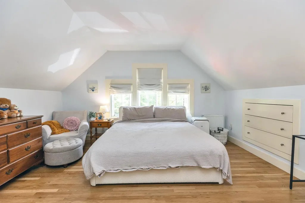 54 High Street Peterborough NH 03458