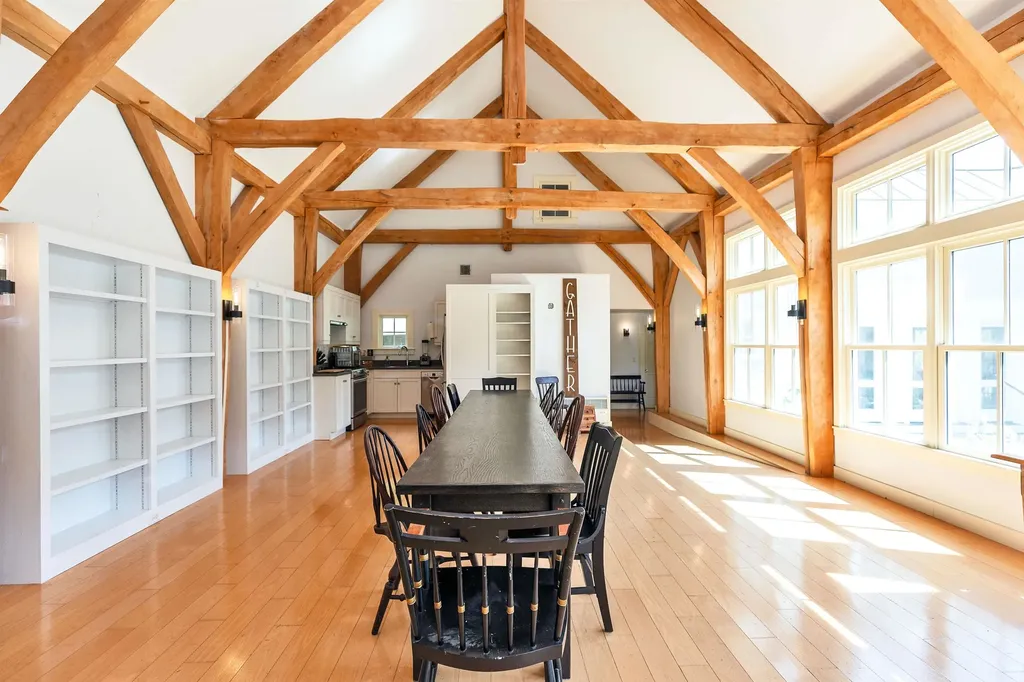 54 High Street Peterborough NH 03458