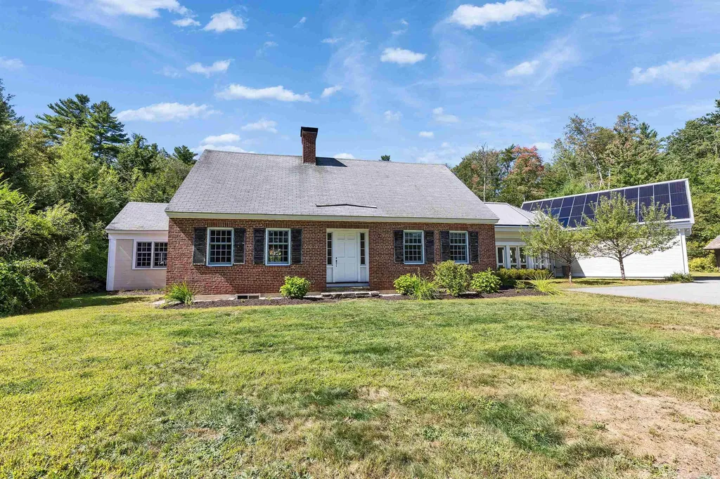 54 High Street Peterborough NH 03458