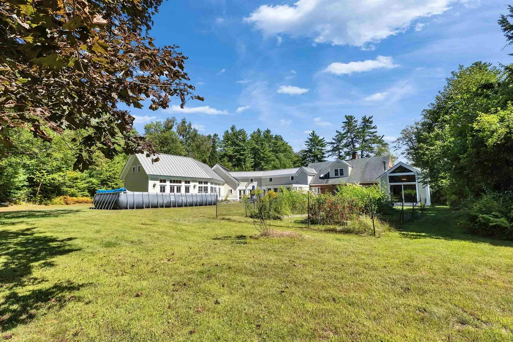 54 High Street Peterborough NH 03458