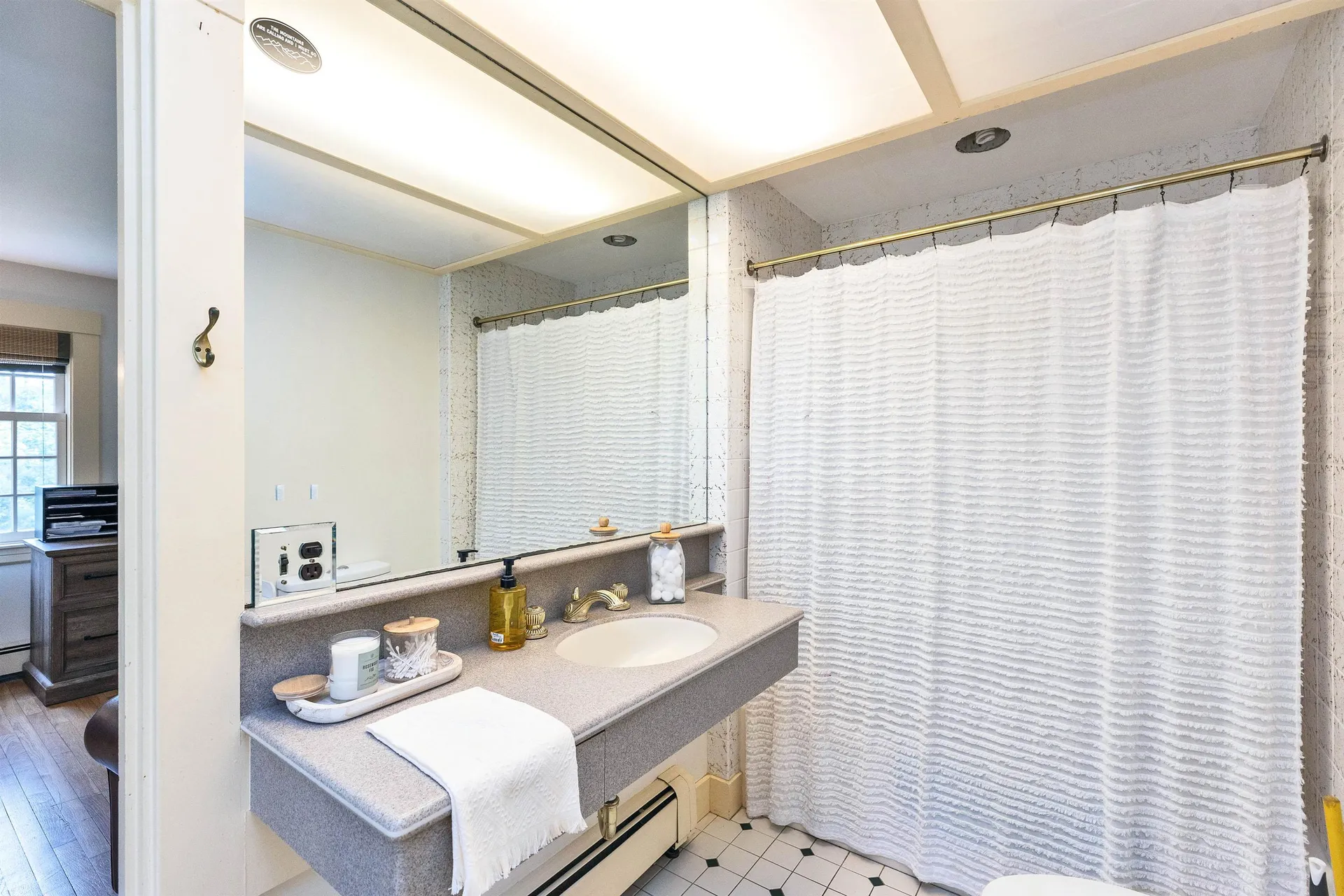 54 High Street Peterborough NH 03458