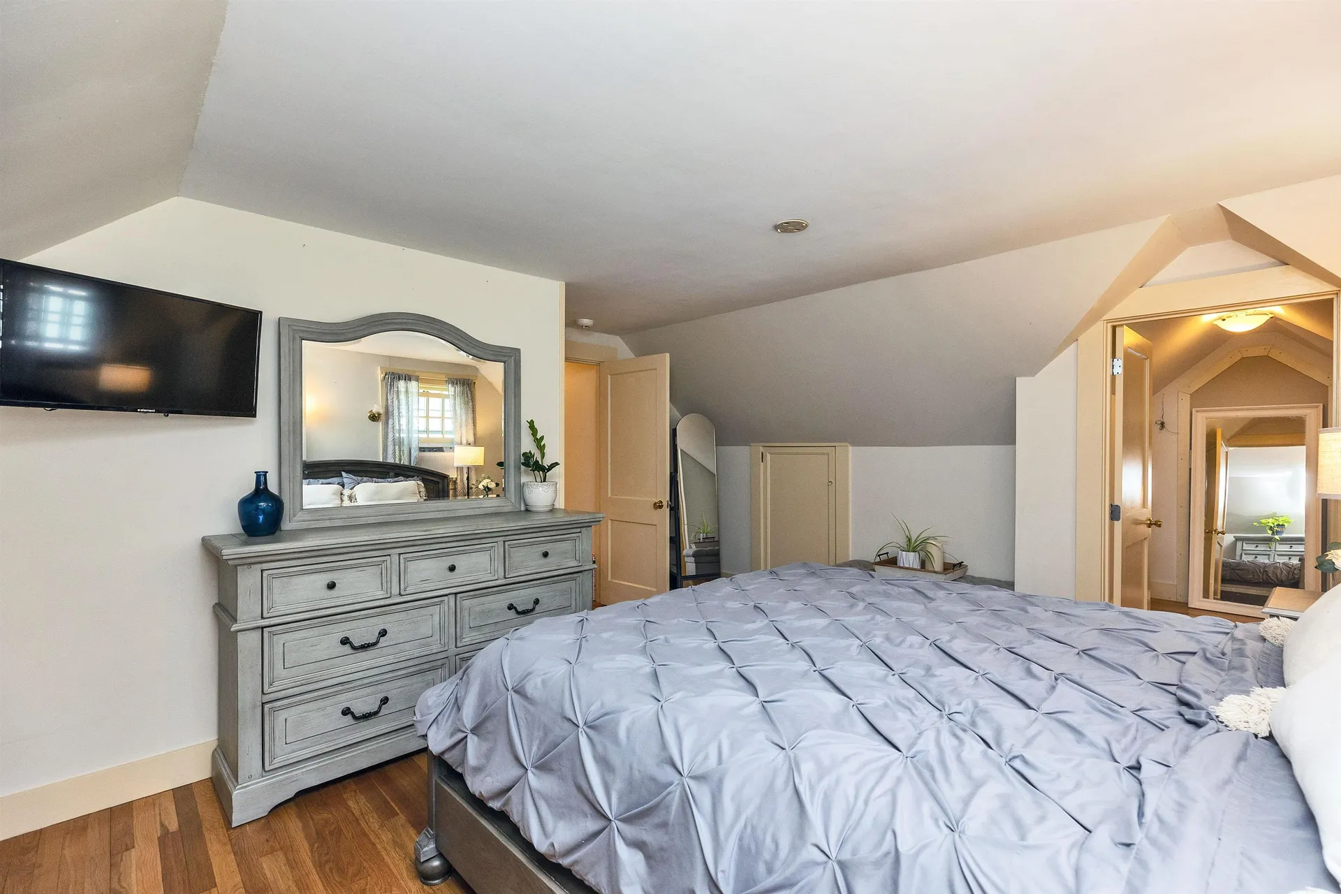 54 High Street Peterborough NH 03458