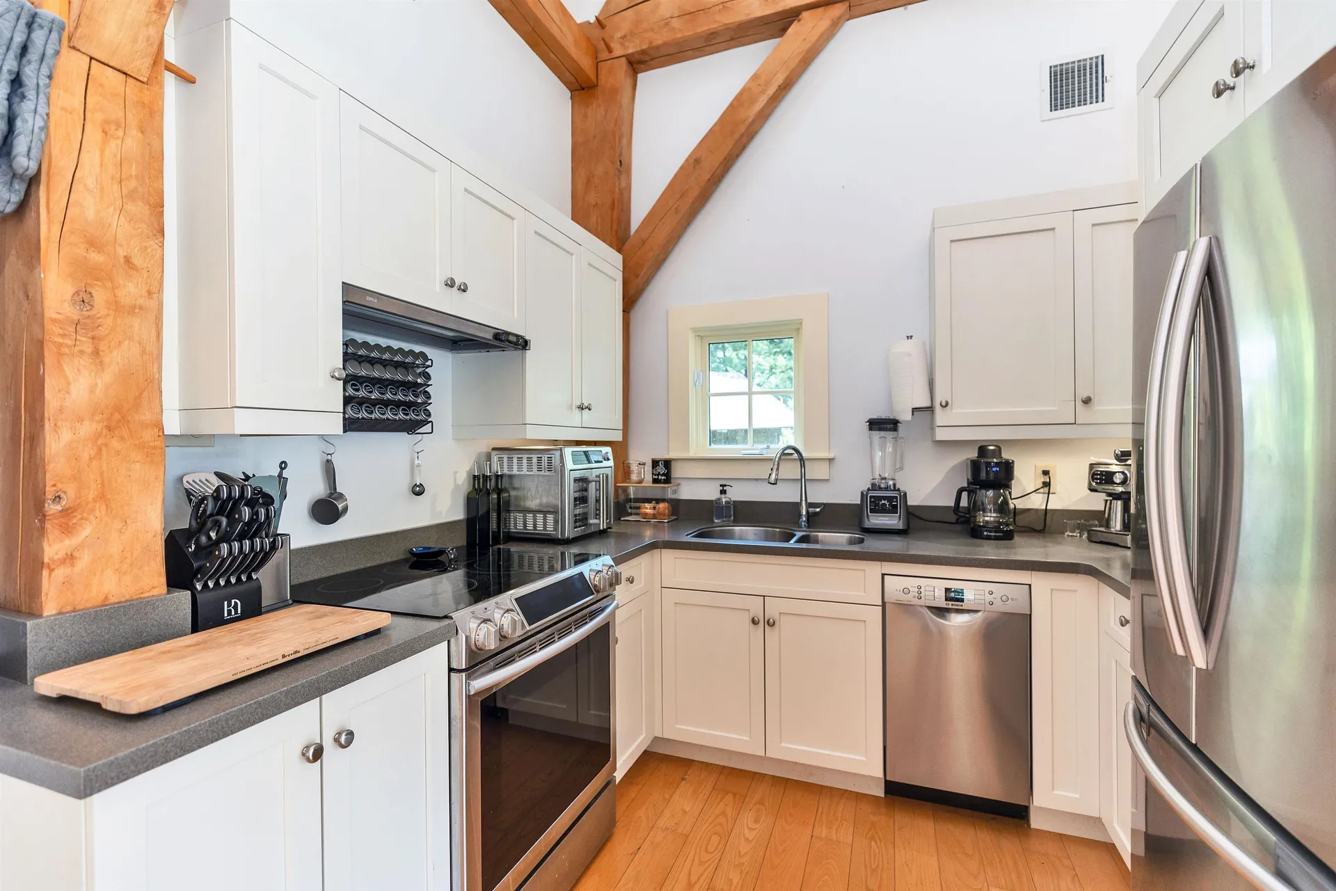 54 High Street Peterborough NH 03458