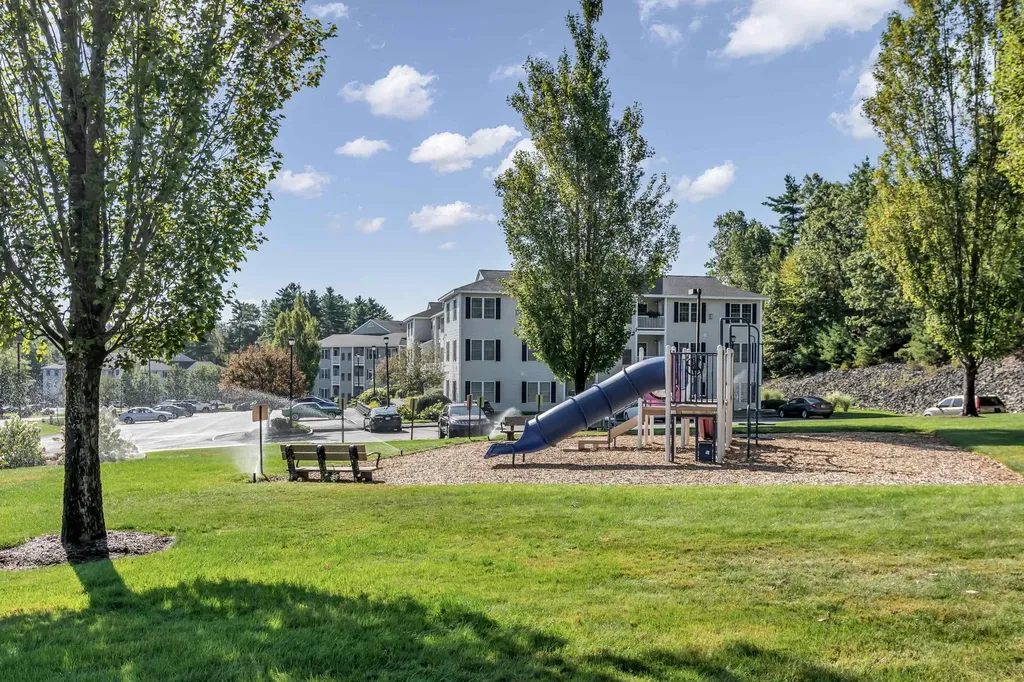 12 Vista Ridge Londonderry NH 03053