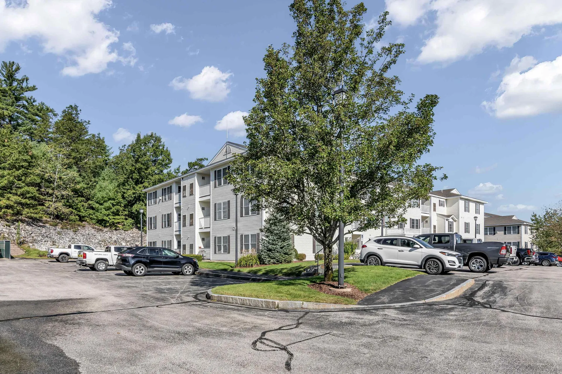 12 Vista Ridge Londonderry NH 03053