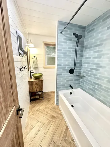 69 N. River Street Morristown VT 05661