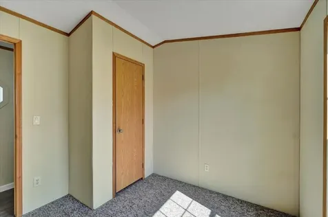 21 Avenue C Burlington VT 05408