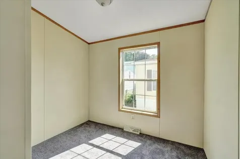 21 Avenue C Burlington VT 05408