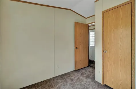 21 Avenue C Burlington VT 05408