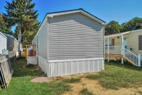 21 Avenue C Burlington VT 05408