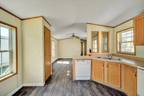 21 Avenue C Burlington VT 05408