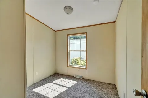 21 Avenue C Burlington VT 05408