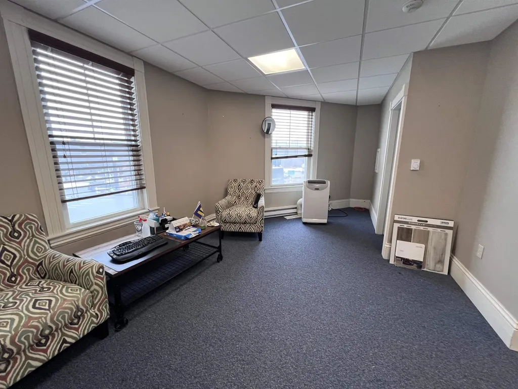 4 High Street Hampton NH 03842