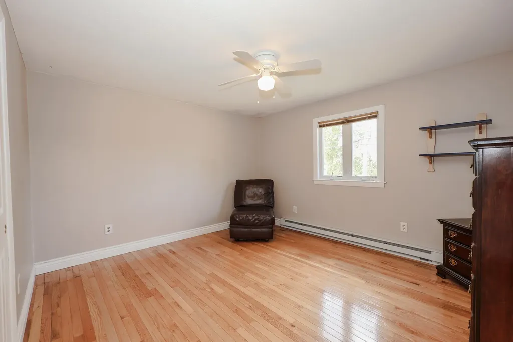 50 Dutton Road Pelham NH 03076