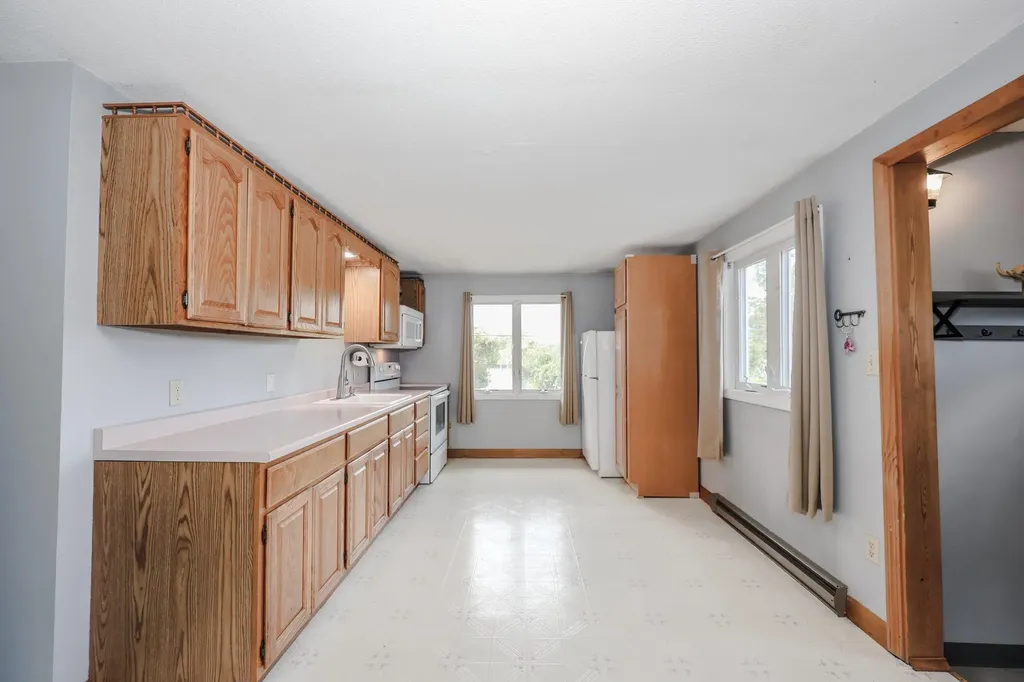 50 Dutton Road Pelham NH 03076