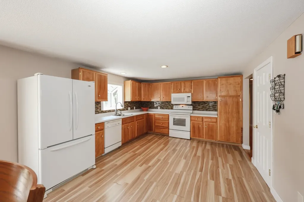 50 Dutton Road Pelham NH 03076