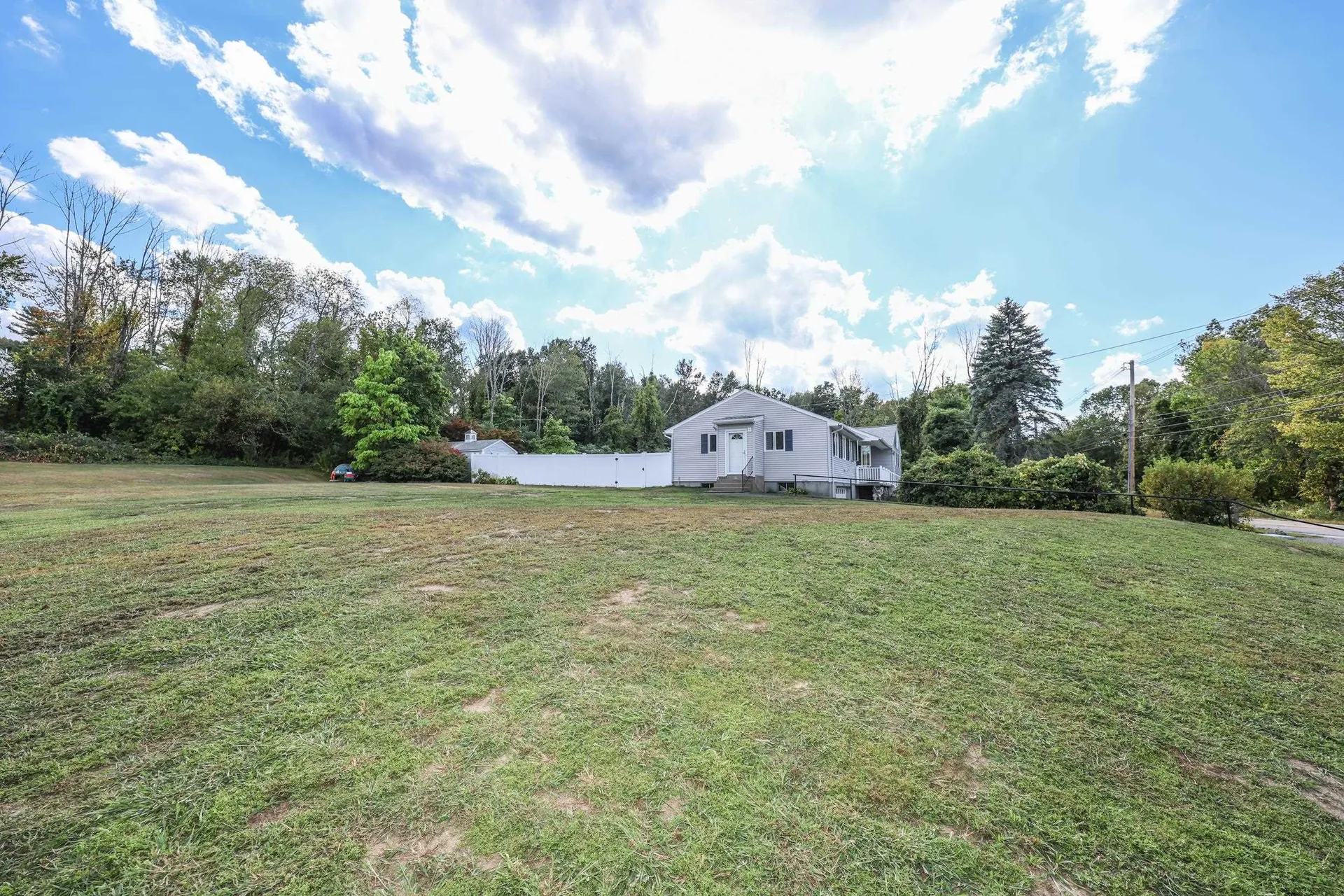 50 Dutton Road Pelham NH 03076