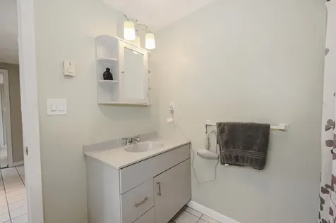 50 Dutton Road Pelham NH 03076