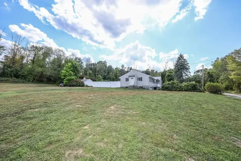 50 Dutton Road Pelham NH 03076