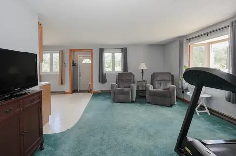 50 Dutton Road Pelham NH 03076