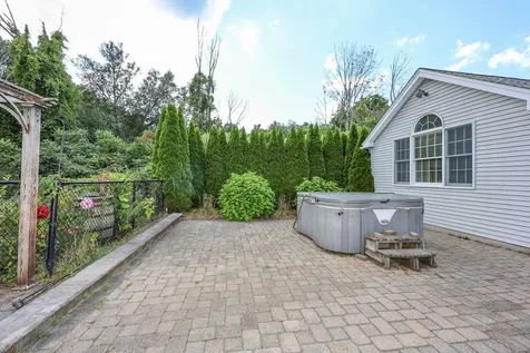 50 Dutton Road Pelham NH 03076