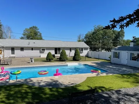 50 Dutton Road Pelham NH 03076