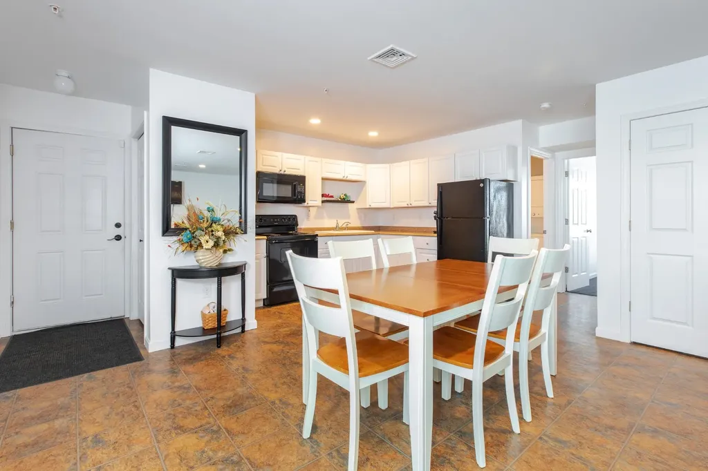 3 Perkins Avenue Hampton NH 03842