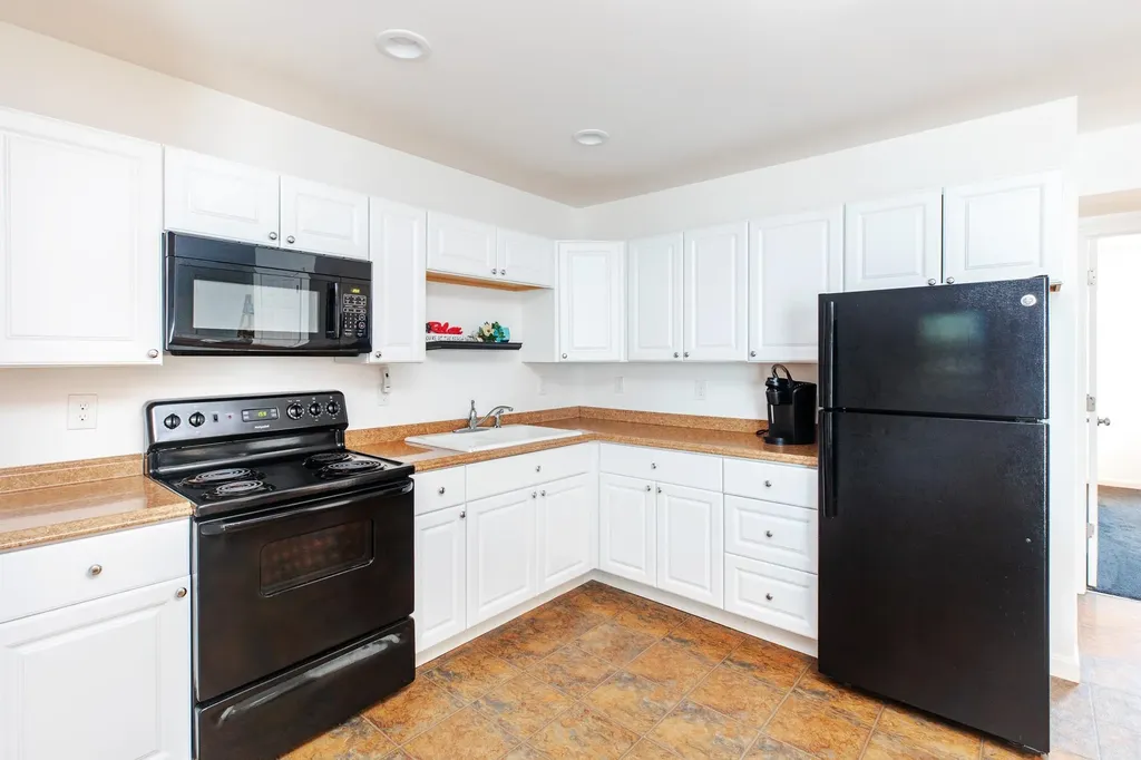 3 Perkins Avenue Hampton NH 03842