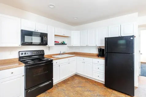 3 Perkins Avenue Hampton NH 03842