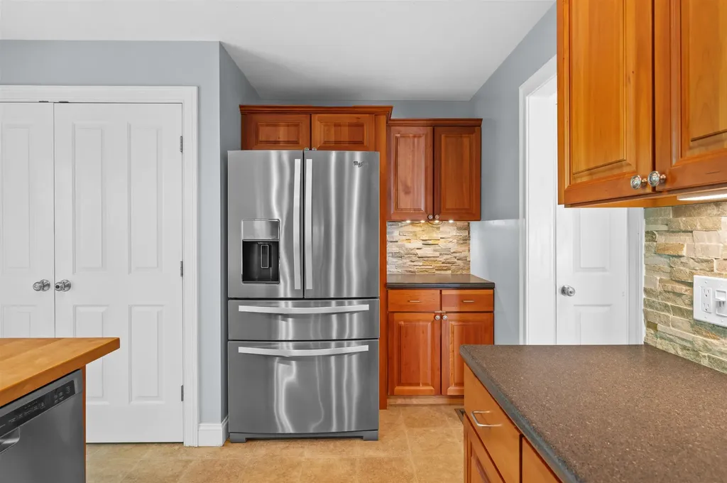 35 Gatchell Way Epping NH 03042