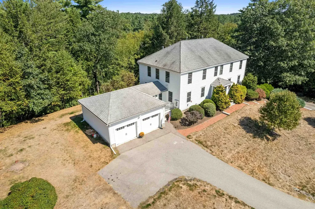 35 Gatchell Way Epping NH 03042