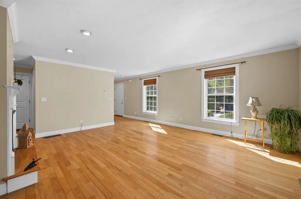 35 Gatchell Way Epping NH 03042