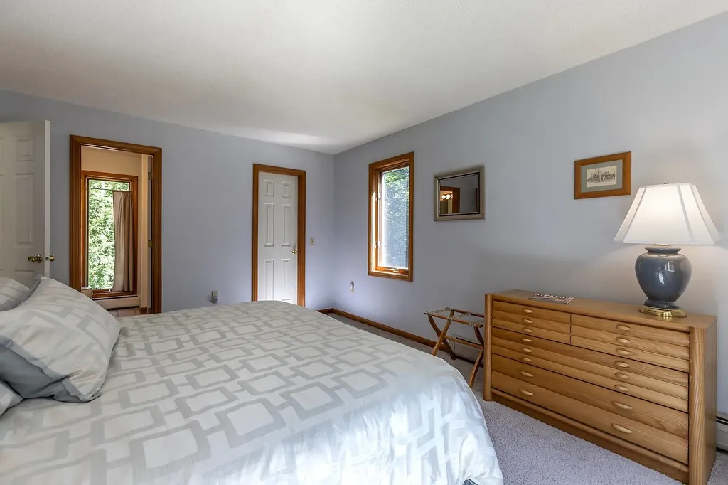 132 Pratt Bridge Road Jamaica VT 05343