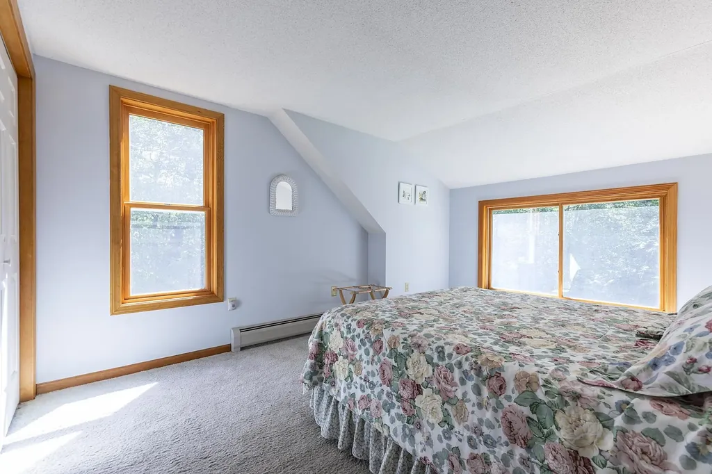 132 Pratt Bridge Road Jamaica VT 05343