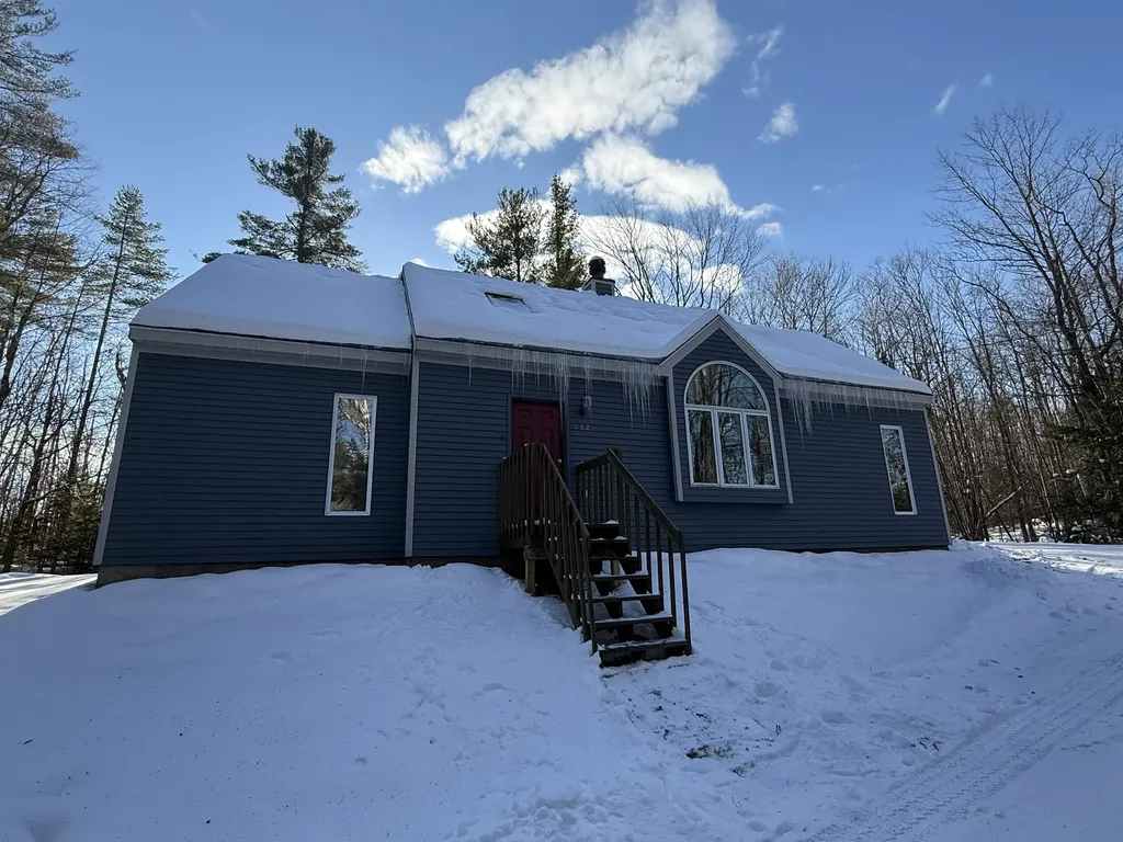 132 Pratt Bridge Road Jamaica VT 05343