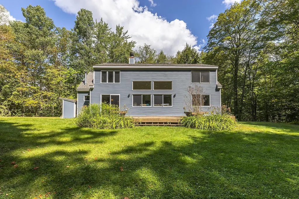 132 Pratt Bridge Road Jamaica VT 05343