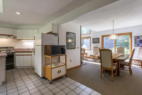 132 Pratt Bridge Road Jamaica VT 05343