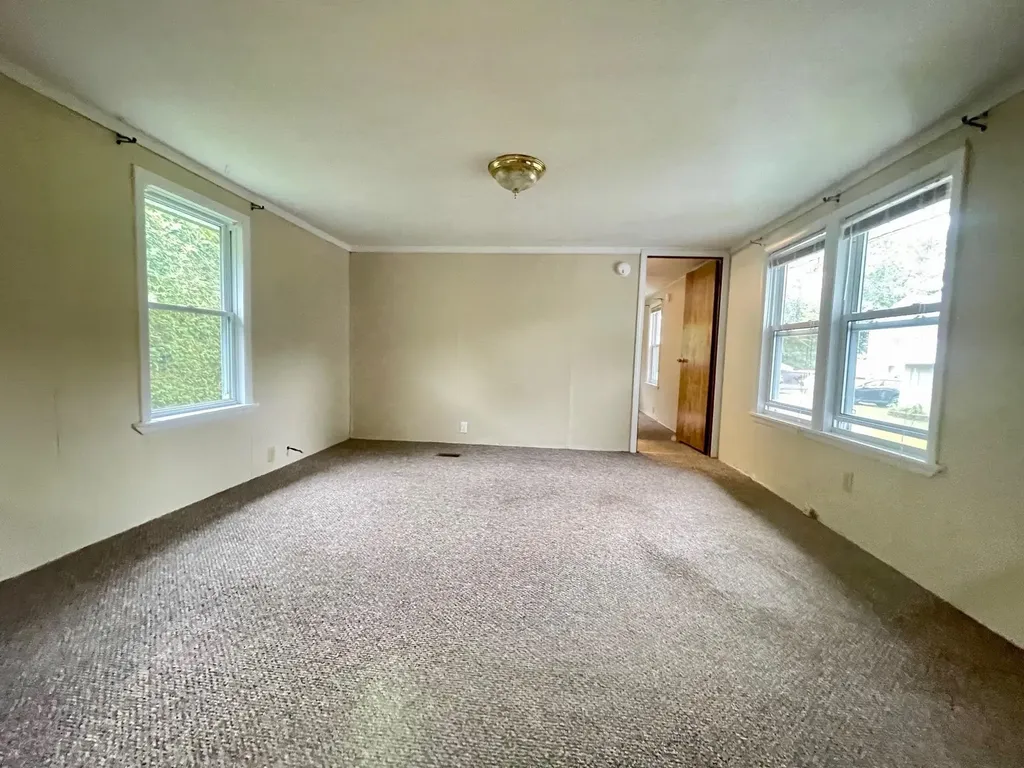 31 Huntington Street St. Albans City VT 05478
