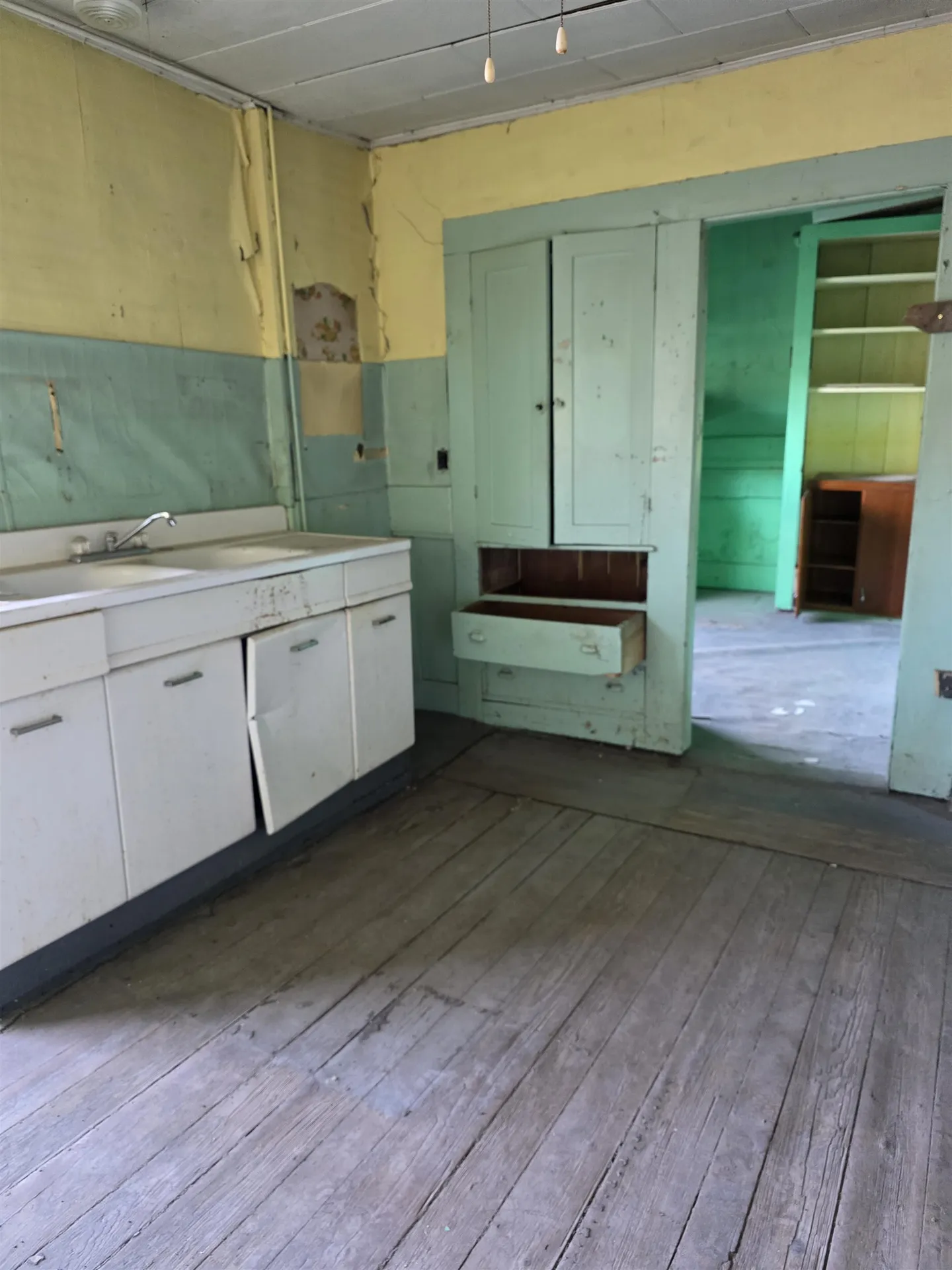 16 South Main Street Randolph VT 05060