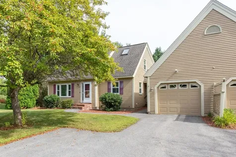 246 Winding Pond Road Londonderry NH 03053