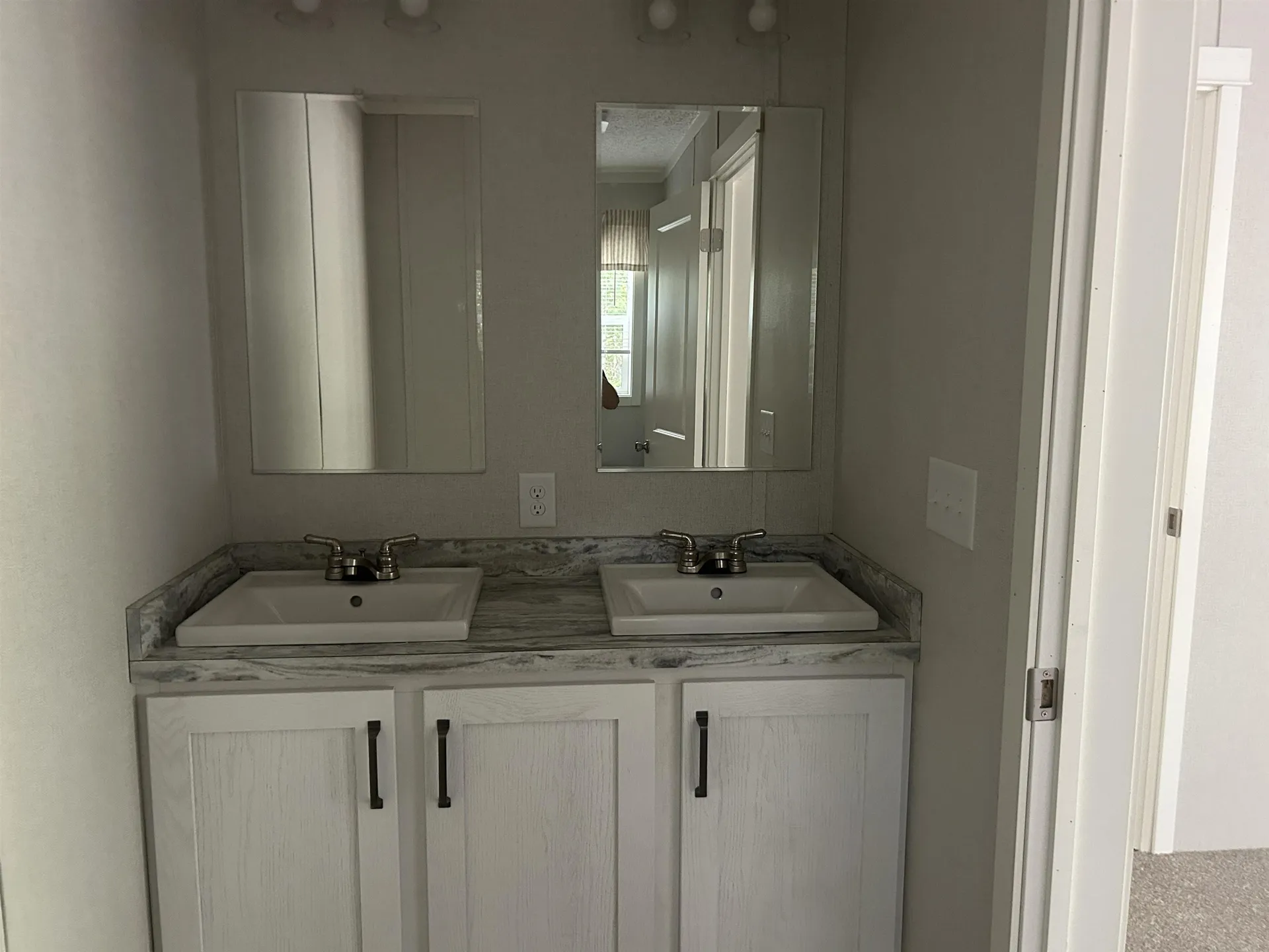 137 Salmon Falls Road Rochester NH 03868