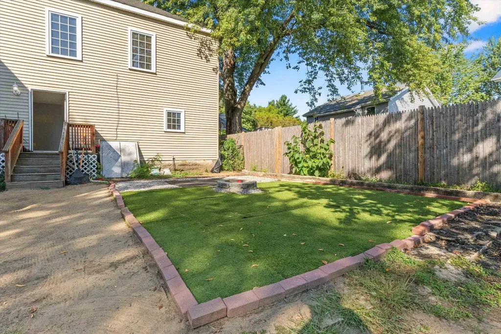 33 W. Elmhurst Avenue Manchester NH 03103